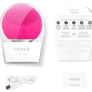 FOREO Luna mini 2 Fuchisa T-Sonic Cleansing Massager NWT and Sealed